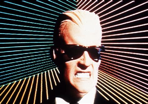 ¡Max Headroom, un genio cibernético que cuestiona la realidad y la manipulación mediática!